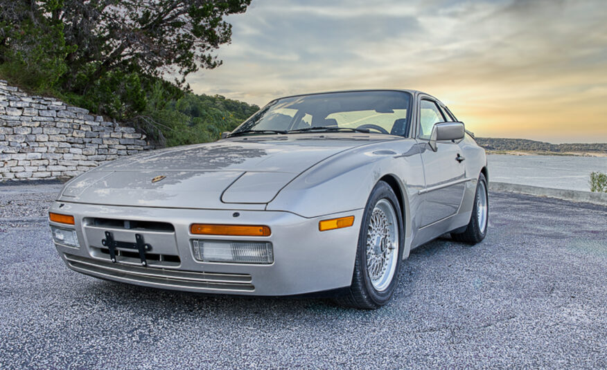 1986 Porsche 944 Turbo