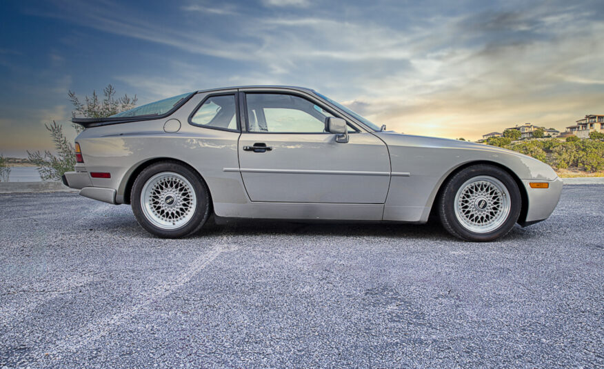 1986 Porsche 944 Turbo