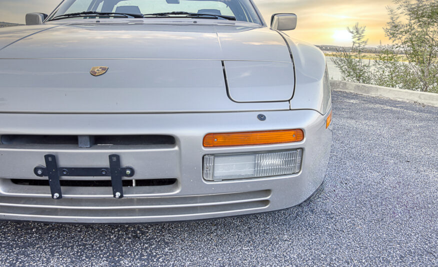 1986 Porsche 944 Turbo