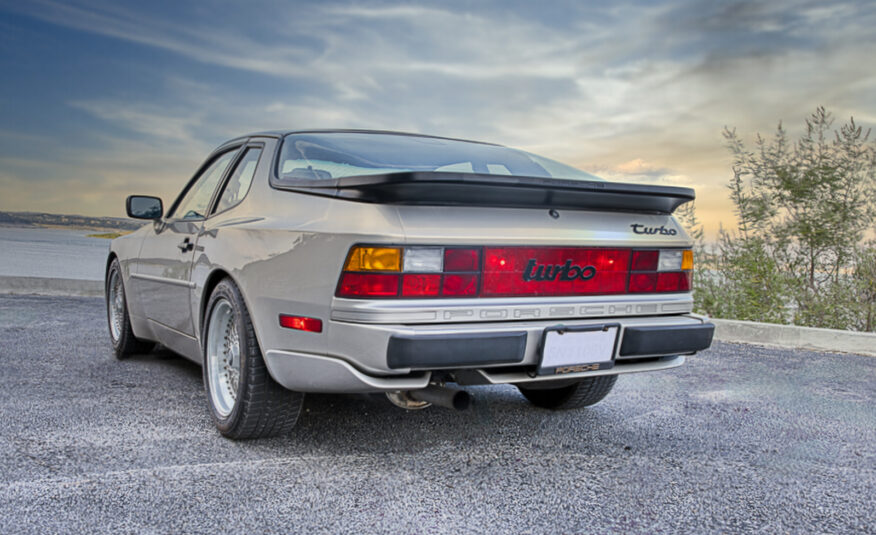 1986 Porsche 944 Turbo